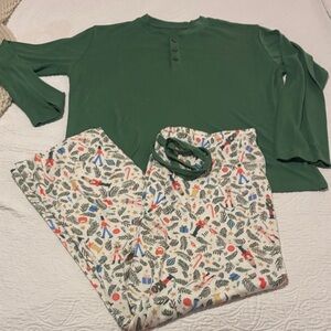 Summersalt Green Pajama Set with Festive Print